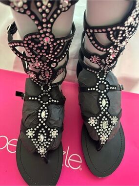 Shoedazzle Black Rhinestone Gladiator Sandals Size 6.5 NWT